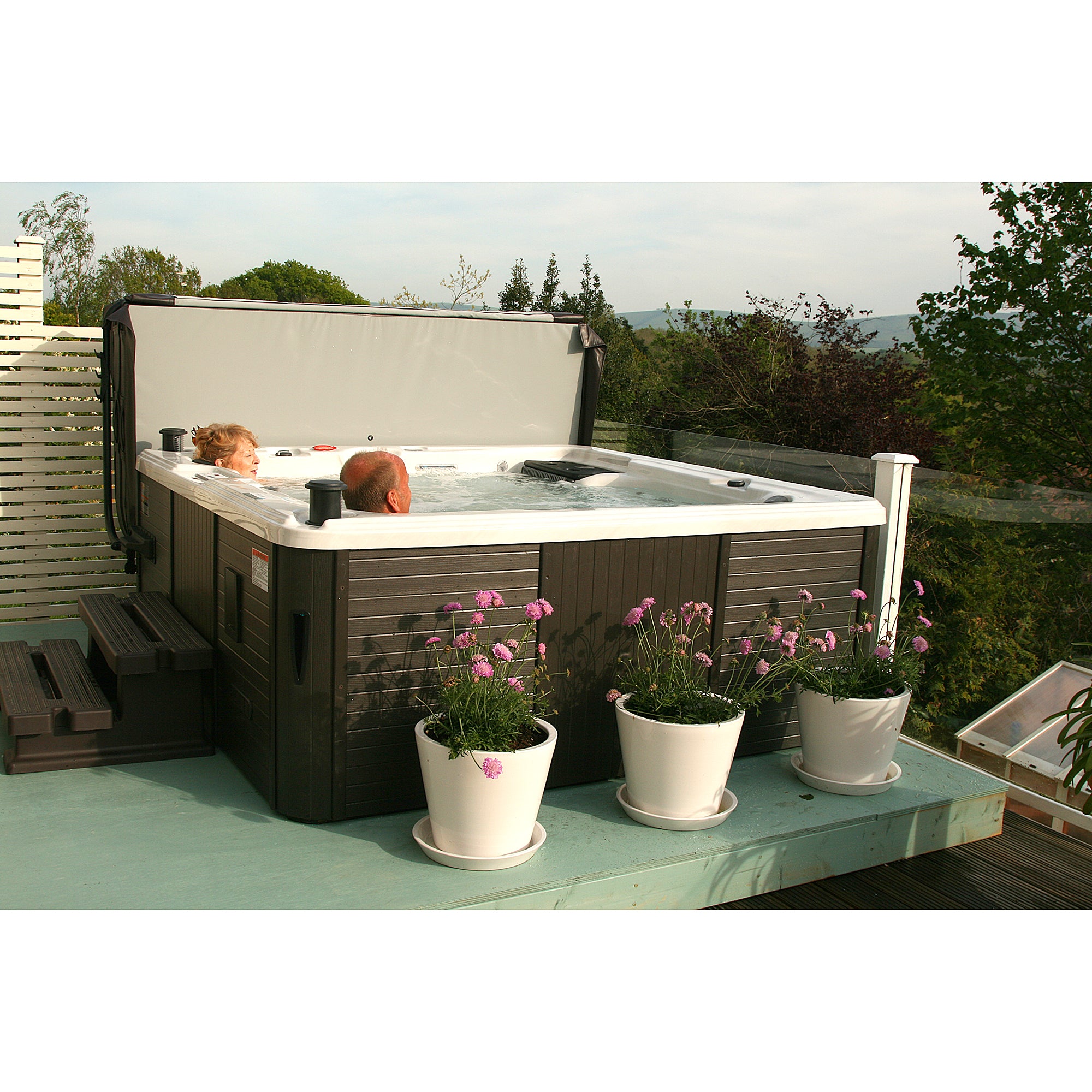 Canadian Spa Company_KH-10047_Toronto_SE_Square_6-Person_44 -Jet Hot Tub_Blackout Insulation_UV Light Water Care_Lounger